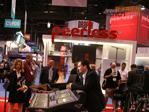 PeerlessI푮aƷInfocomm2010