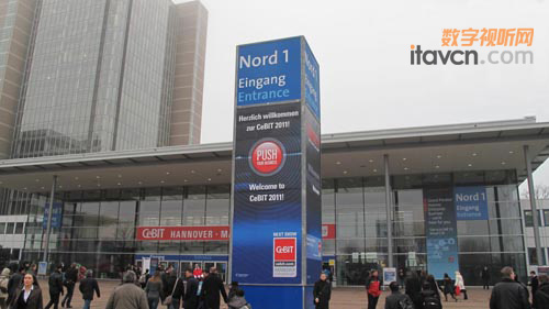 CeBIT2011Rȫc|aƷl